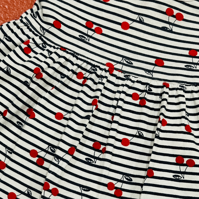 Robe légère, petite cerise,  Primark